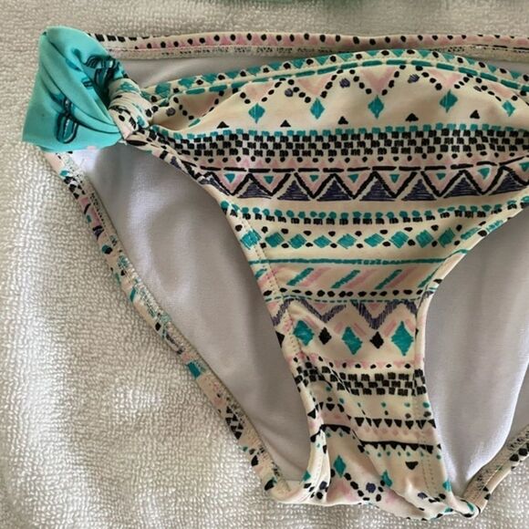 Girls size 8 Malibu Design Group turquoise/beige color Southwest design bikini - Picture 4 of 11